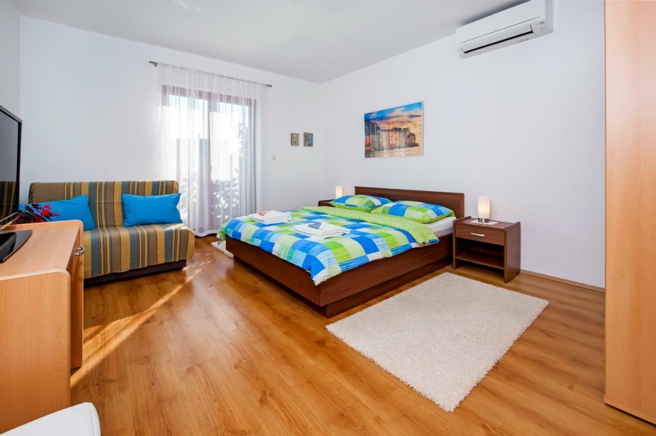 Apartman Gala Rovinj Buitenkant foto