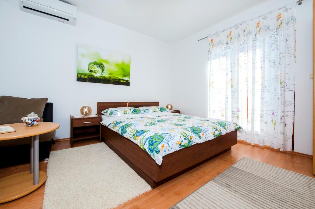 Apartman Gala Rovinj Buitenkant foto