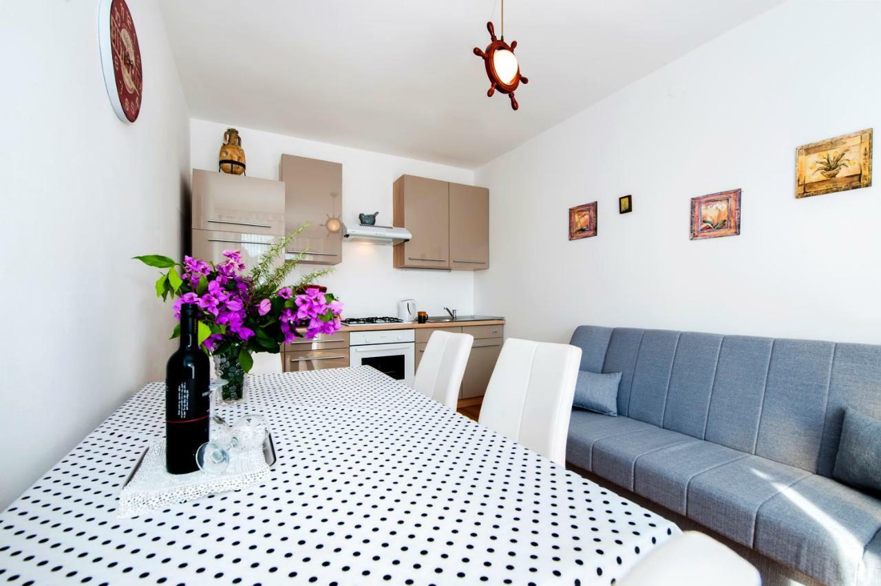 Apartman Gala Rovinj Buitenkant foto